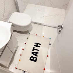 Ponpon Detaylı Renkli Banyo Paspası 90*56 Ponpon Detaylı Renkli Banyo Paspası 90*56