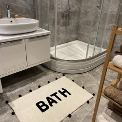 Ponpon Detaylı Siyah Banyo Paspası 90*56 Ponpon Detaylı Siyah Banyo Paspası 90*56